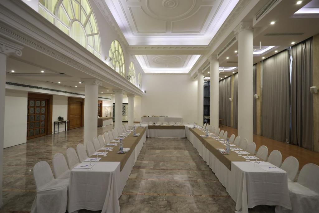 Konferenční prostory v ubytování Riviera Hotel and Beach Lounge, Beirut