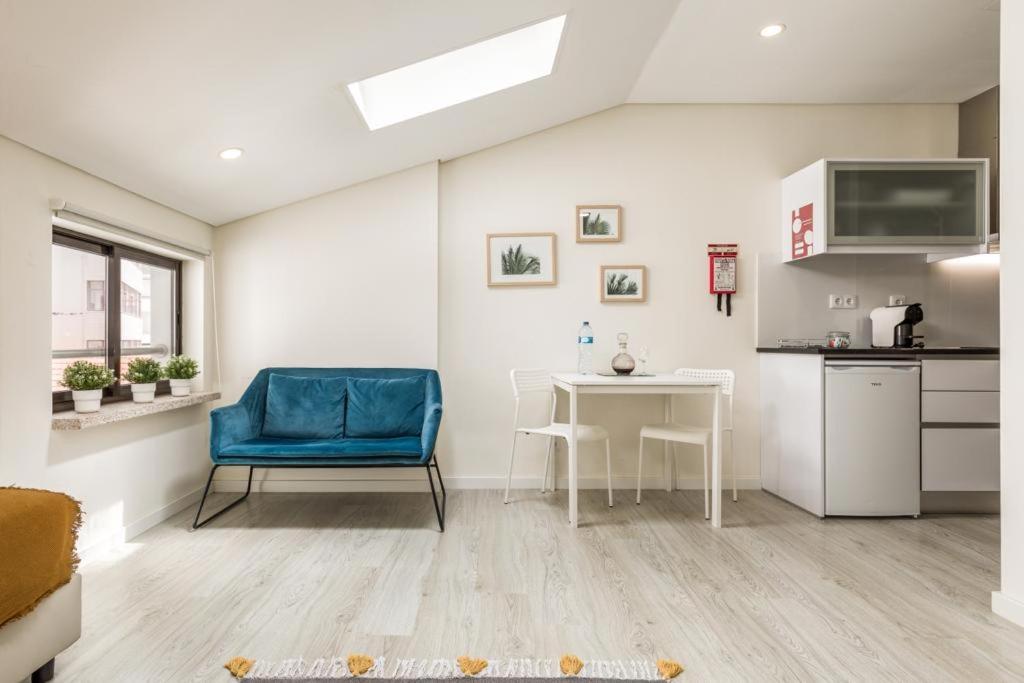 Kuchyň nebo kuchyňský kout v ubytování Center Liberty Apartment