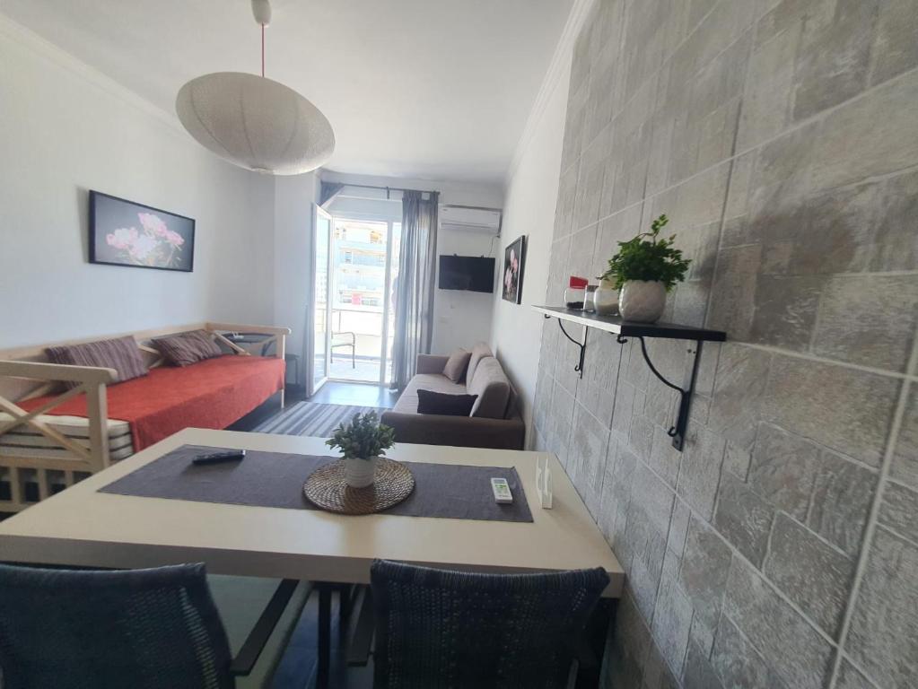 Panorama Sea View Apartment - Image 5