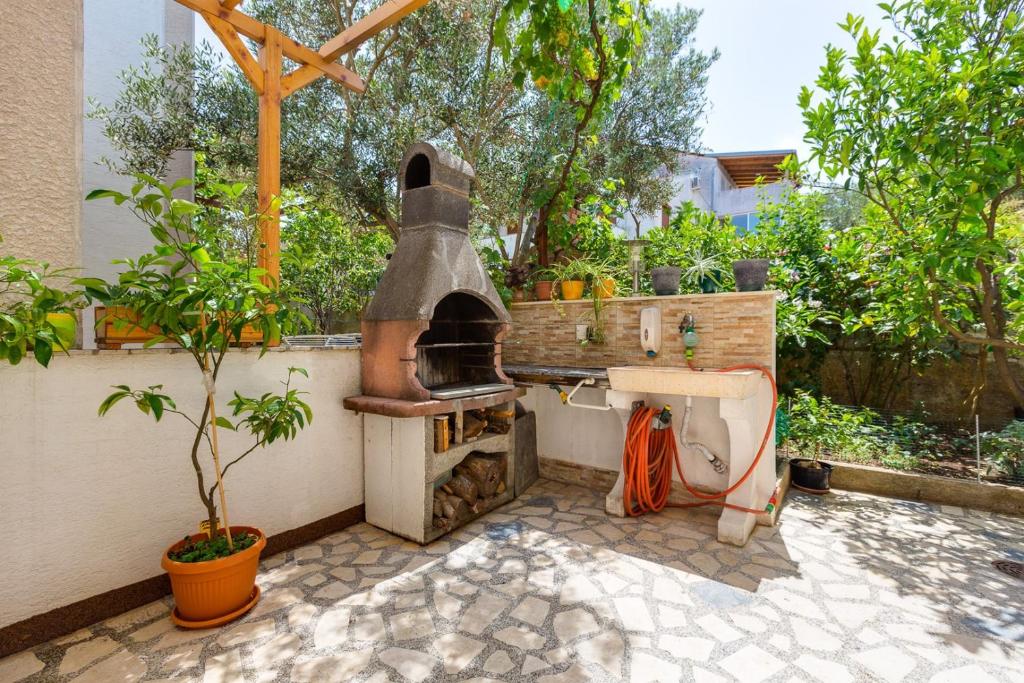 Zahrada ubytování Apartments Matea, Mali Lošinj