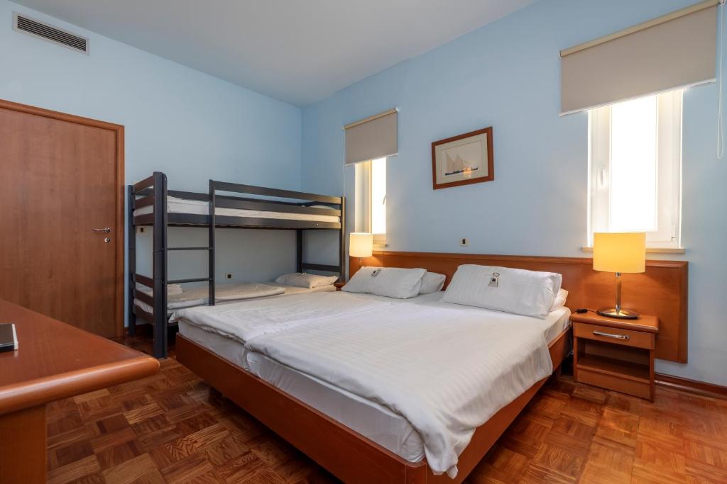 Hotel Manora - Habitación Cuádruple