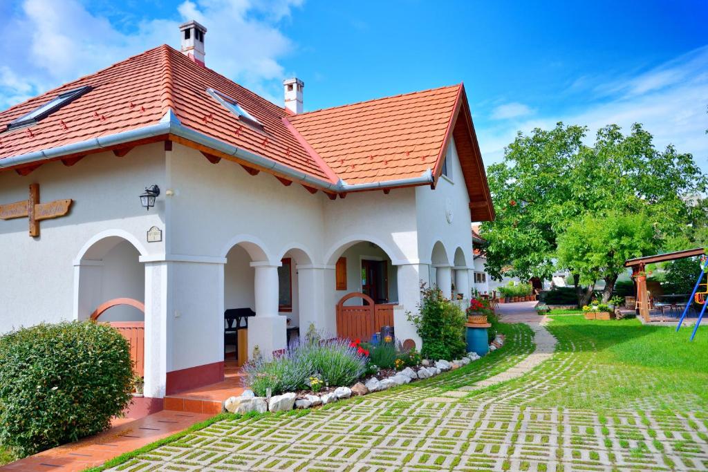 Budova, kde se vila nachází