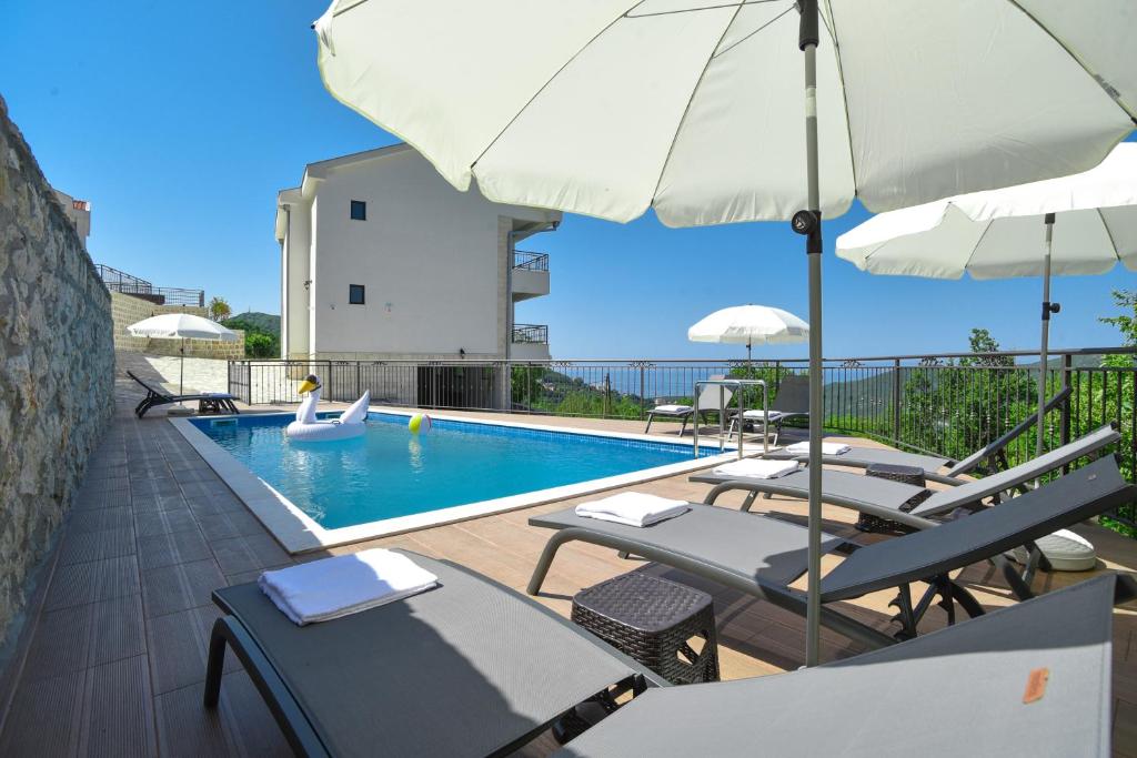 Πισίνα στο ή κοντά στο Villa Andrea 1