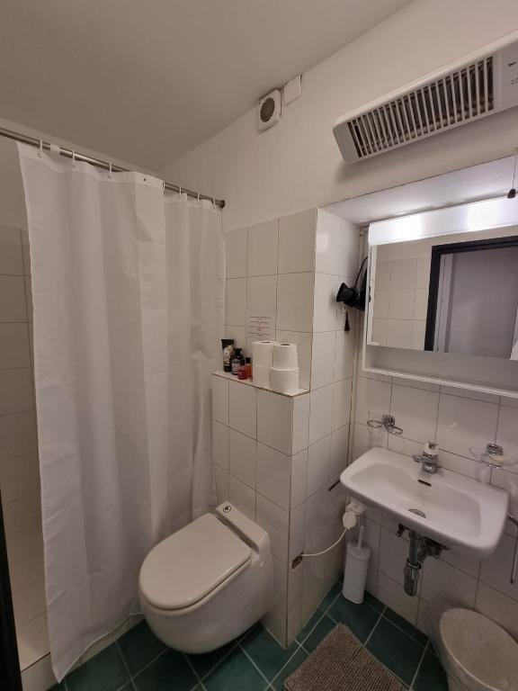 Un baño de Osteria Pozzo
