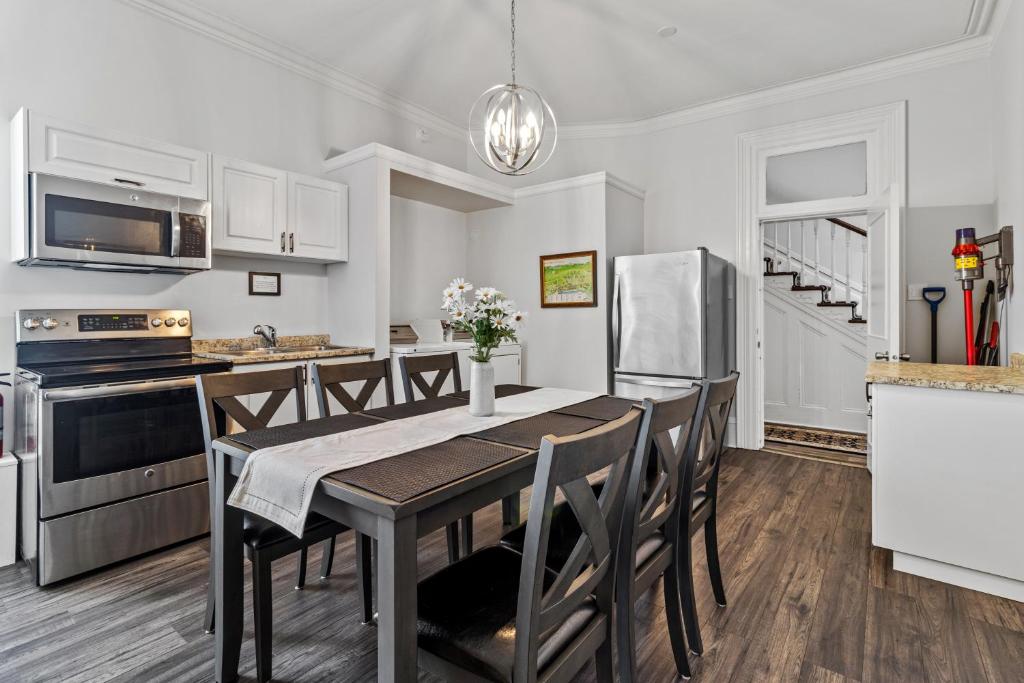 Köök või kööginurk majutusasutuses McKay Manor on Duckworth