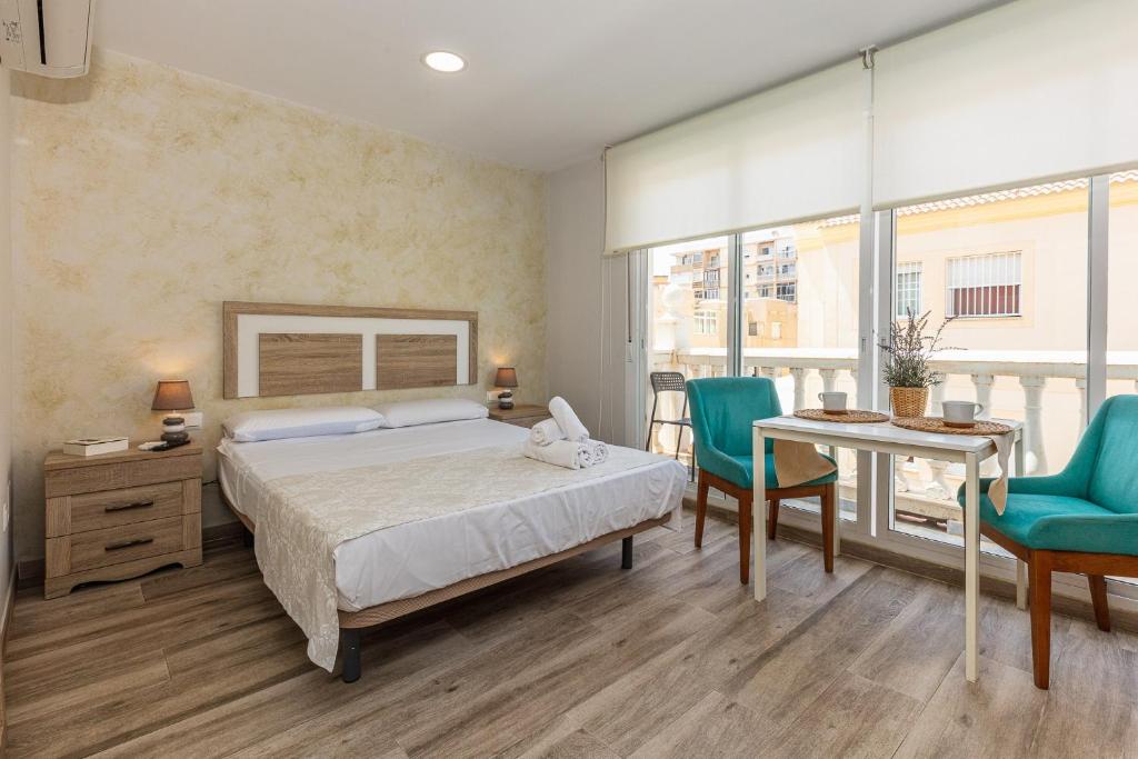 Apartamentos Lola Beach, Málaga – Updated 2023 Prices