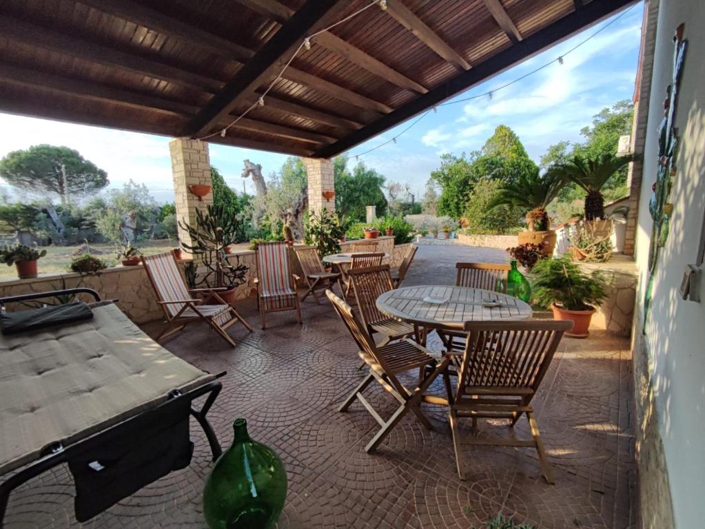 Patio nebo venkovní prostory v ubytování Contrada Macchia B&B