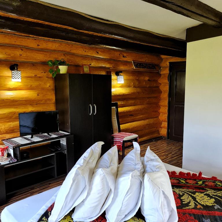 Pensiunea Agroturistica Casa Brazilor - Chambre Double Avec Balcon