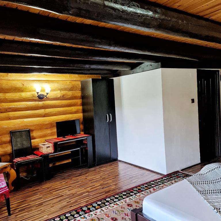 Pensiunea Agroturistica Casa Brazilor - Triple Chambre Avec Balcon