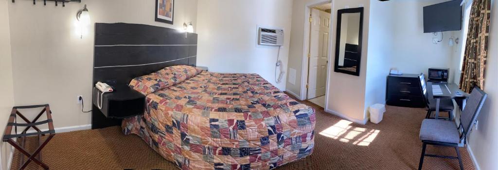 Penn Amish Motel - King Room