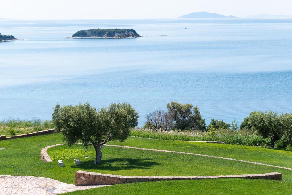 Constance's House Seaside Villa in Nikiti, Nikiti (updated prices 2024)