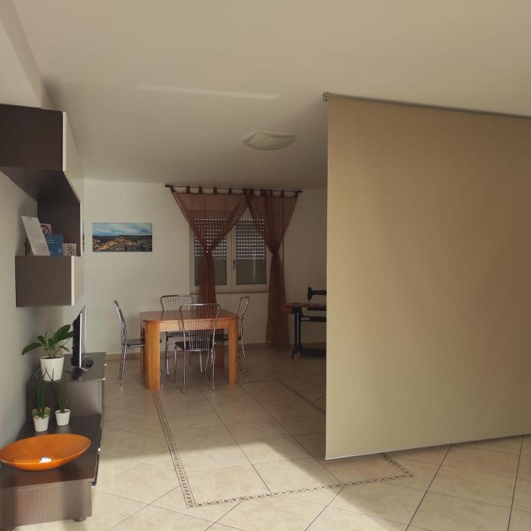 Kuchyňa alebo kuchynka v ubytovaní Terrazza Zèfiro Casa vacanze