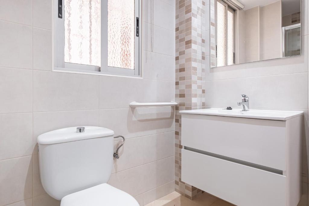 A bathroom at Apartamento Tugar D-1-3