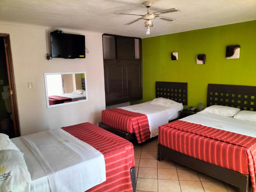 Hotel Real Santa María - Трехместный номер