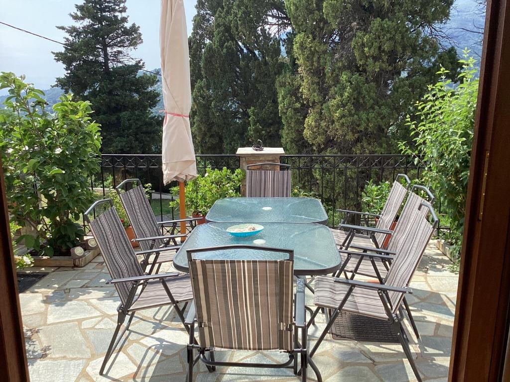 Balkón nebo terasa v ubytování Aegean House