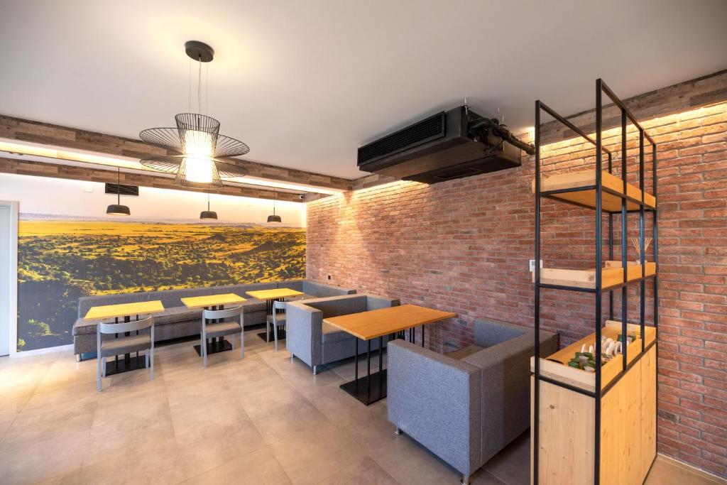Fotografie z fotogalerie ubytování Hotel Takara v destinaci Dedoplis Tskaro