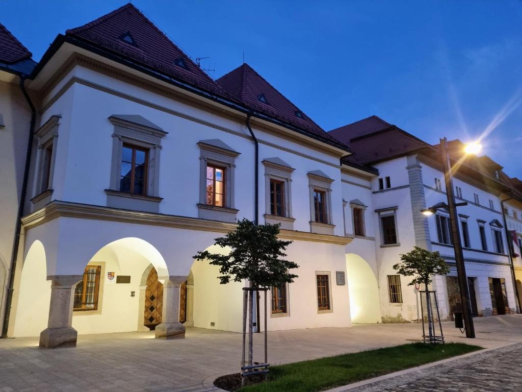 Budova, v ktorej sa apartmán nachádza