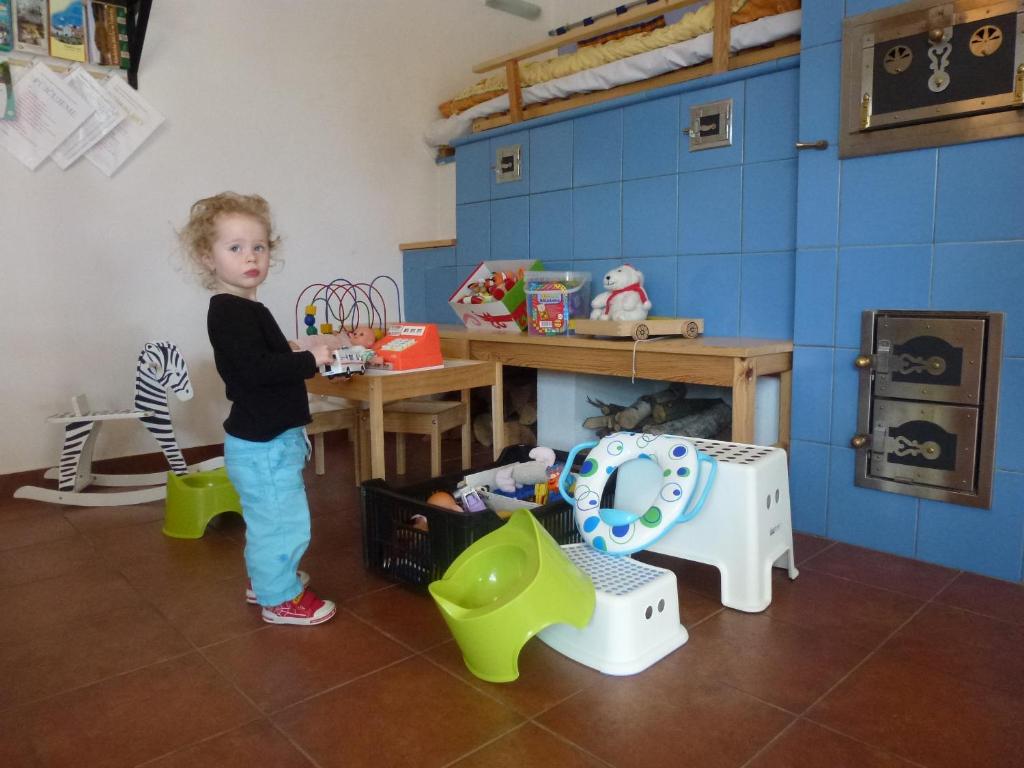 Děti v ubytování Penzion U hájovny u pískoven - Vlkov