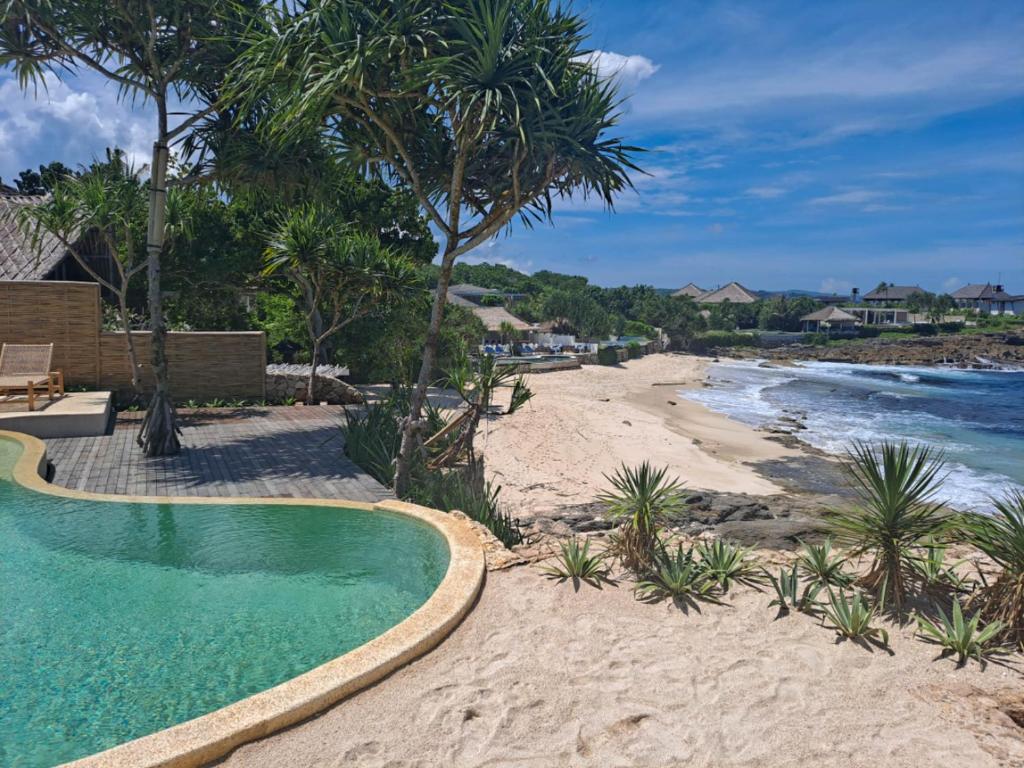 The Cabins Sandy Bay, Nusa Lembongan – Updated 2023 Prices