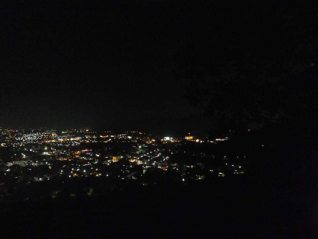 Letecký snímek ubytování Khao Rang Place
