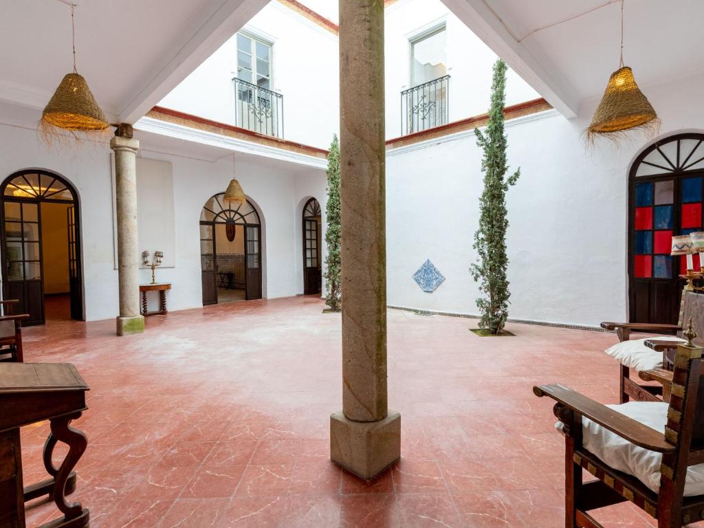 Gallery image of Belvilla by OYO Casa Palacio de la Carrera in Fuentes de Andalucía
