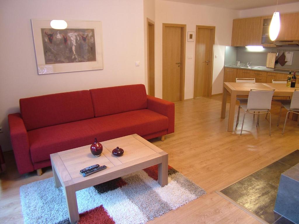 Apartmány HolidayTale - Apartamento De Dos Habitaciones Con Terraza