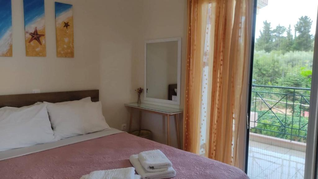 Kalliope Apartments - Family Room