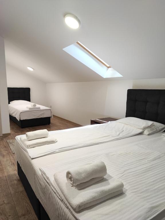 Spa Koncept-Apartmani - Triple Room With Bathroom