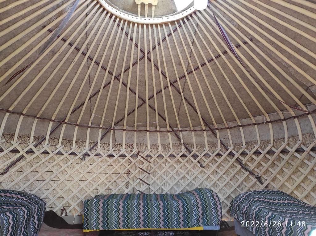 Posezení v ubytování Guest house and Yurt camp "Ailuu"