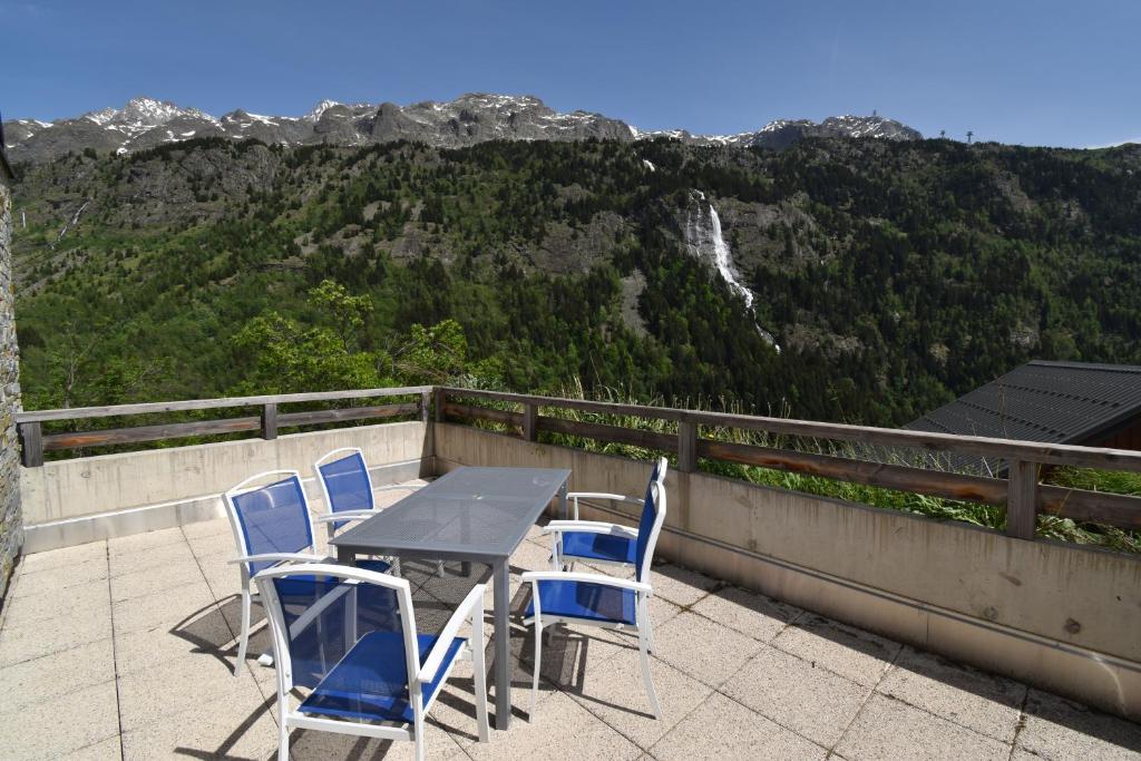 Zdjęcie z galerii obiektu VAUJANYLOCATIONS - Le Crystal Blanc 3 w mieście Vaujany