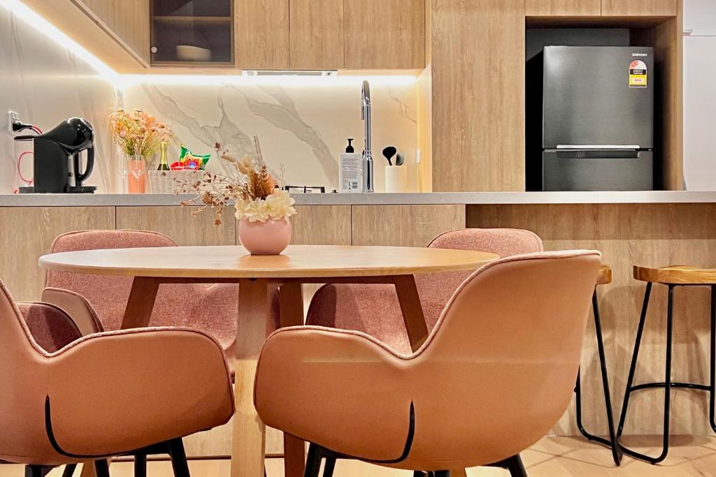 Sea La Vie Broadbeach - Two-Bedroom Apartment