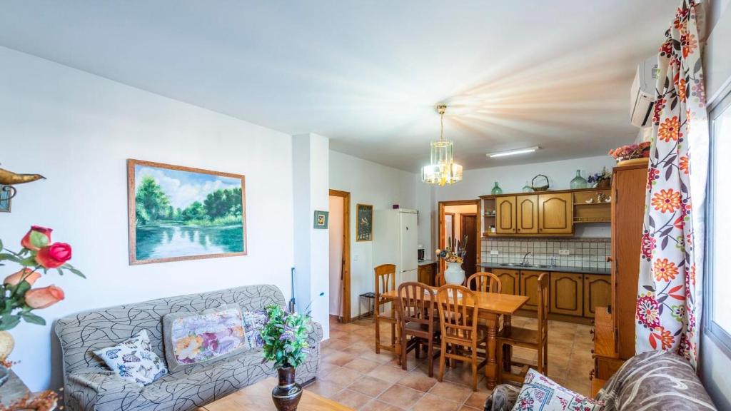 Kuchyň nebo kuchyňský kout v ubytování Casa Los Naranjos Canillas de Aceituno by Ruralidays