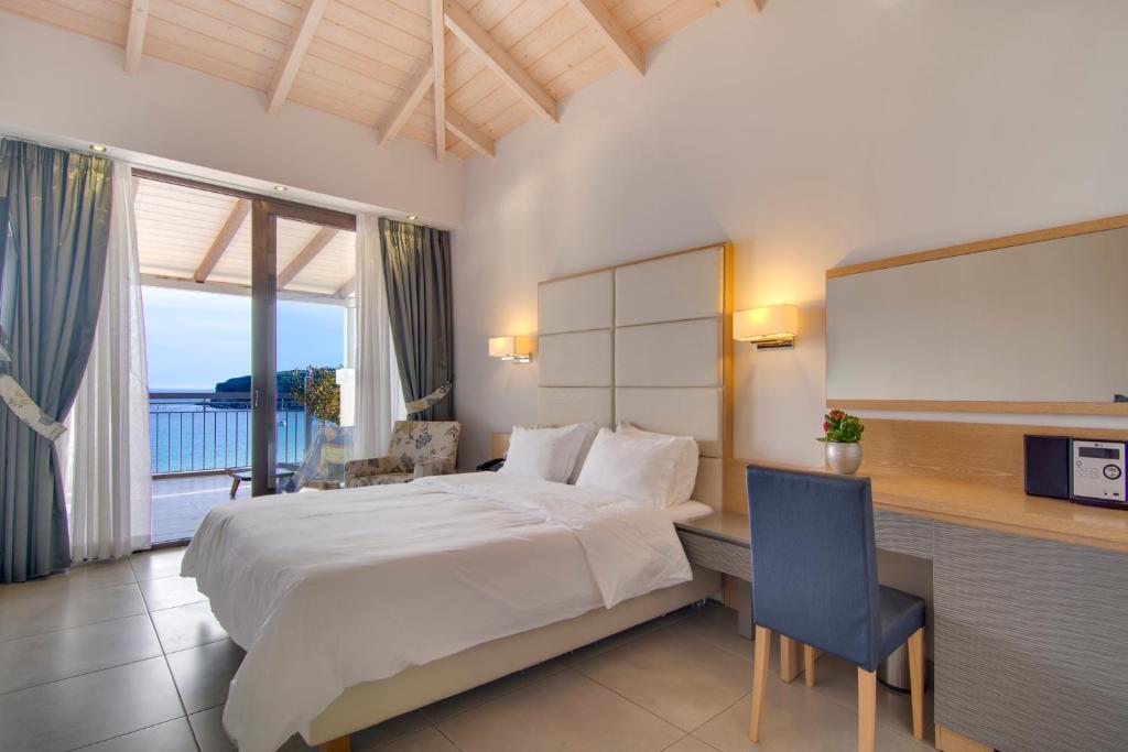 Valtos Beach Hotel - 2