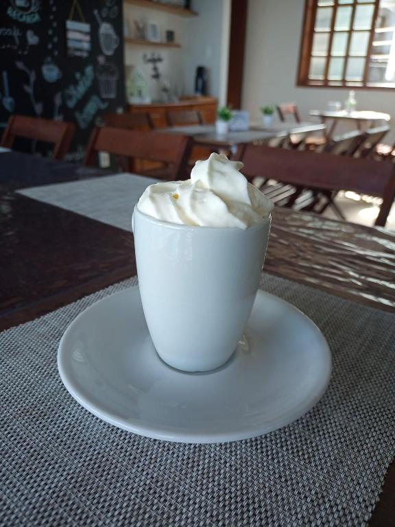 Jídlo v hostelu nebo okolí