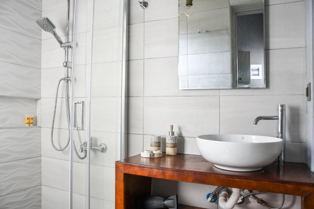 Koupelna v ubytování Velanos Villas