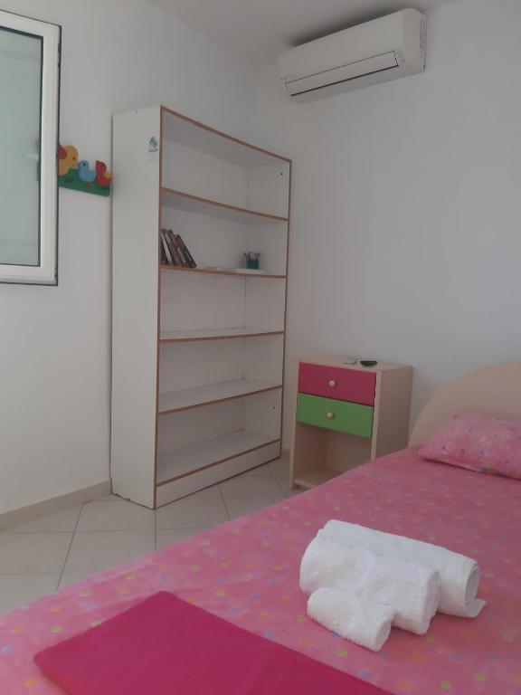 Posteľ alebo postele v izbe v ubytovaní Konstantina's House I