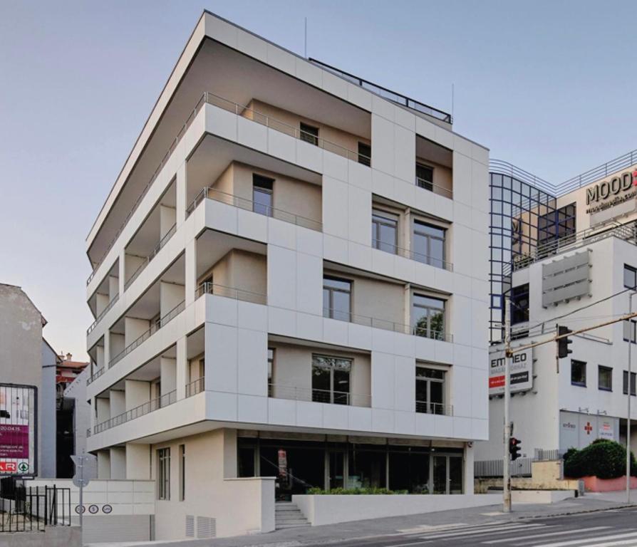 Budova, v ktorej sa apartmán nachádza