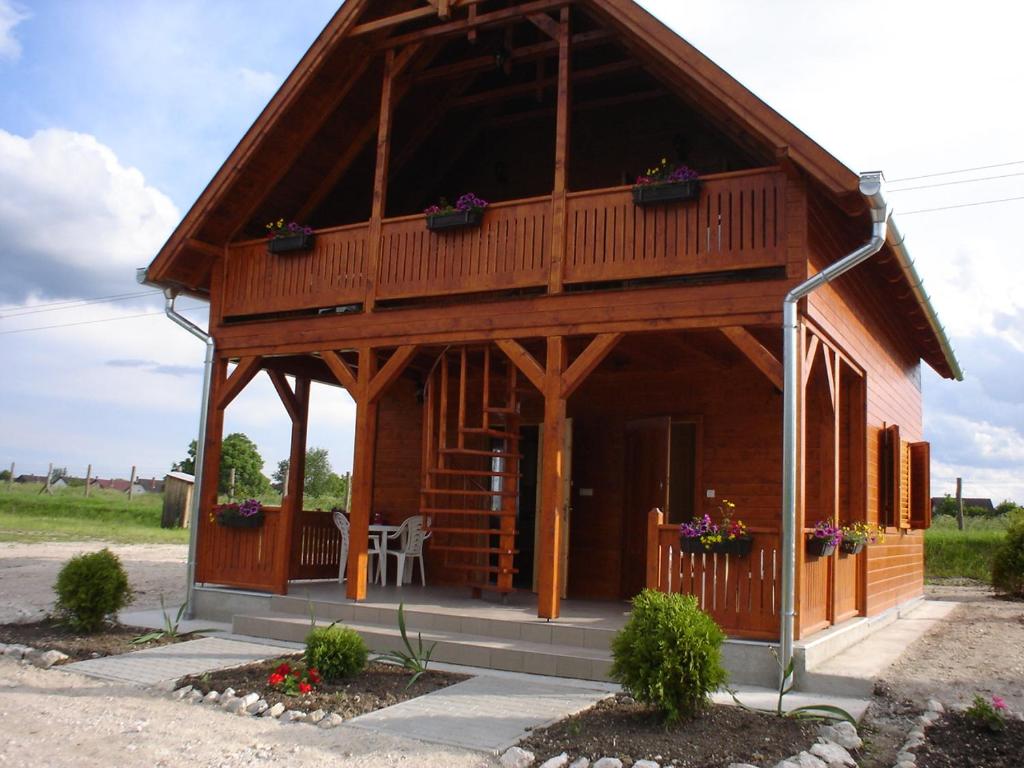 Beachfront · Private Beach Sárberki Horgásztó - Studio Avec Terrasse