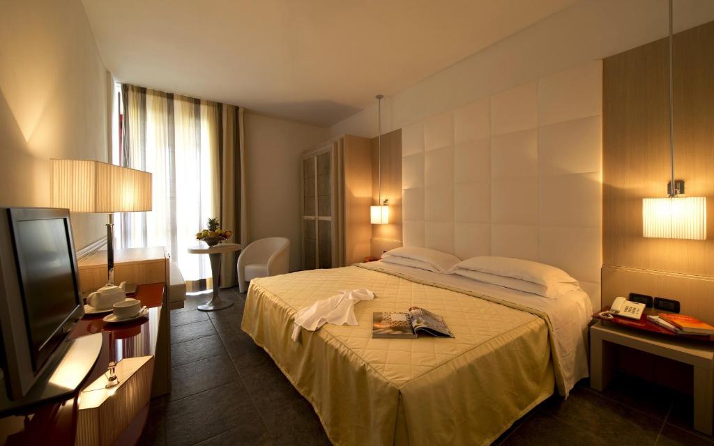 Grand Hotel Admiral Palace - Tweepersoonskamer Met 1 Of 2 Bedden