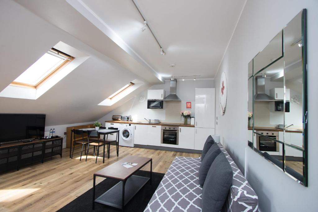 Westciti Croydon Serviced Apartments tesisinde mutfak veya mini mutfak