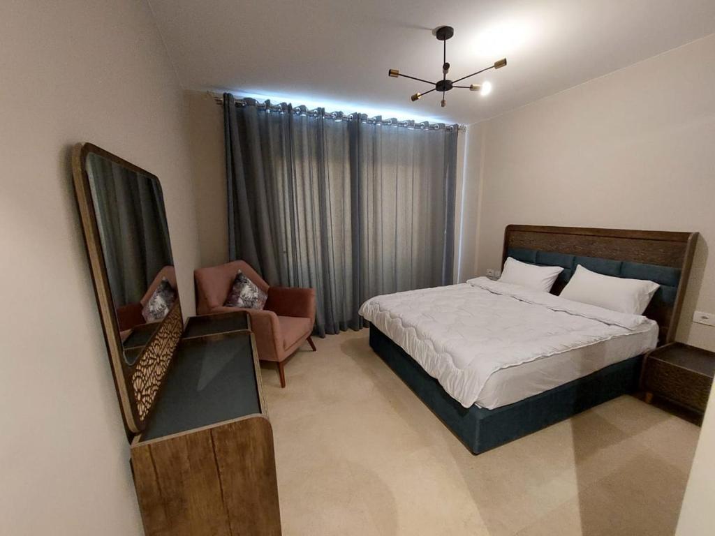 Postel nebo postele na pokoji v ubytování MCJ Luxury 2 Bedrooms Apartment
