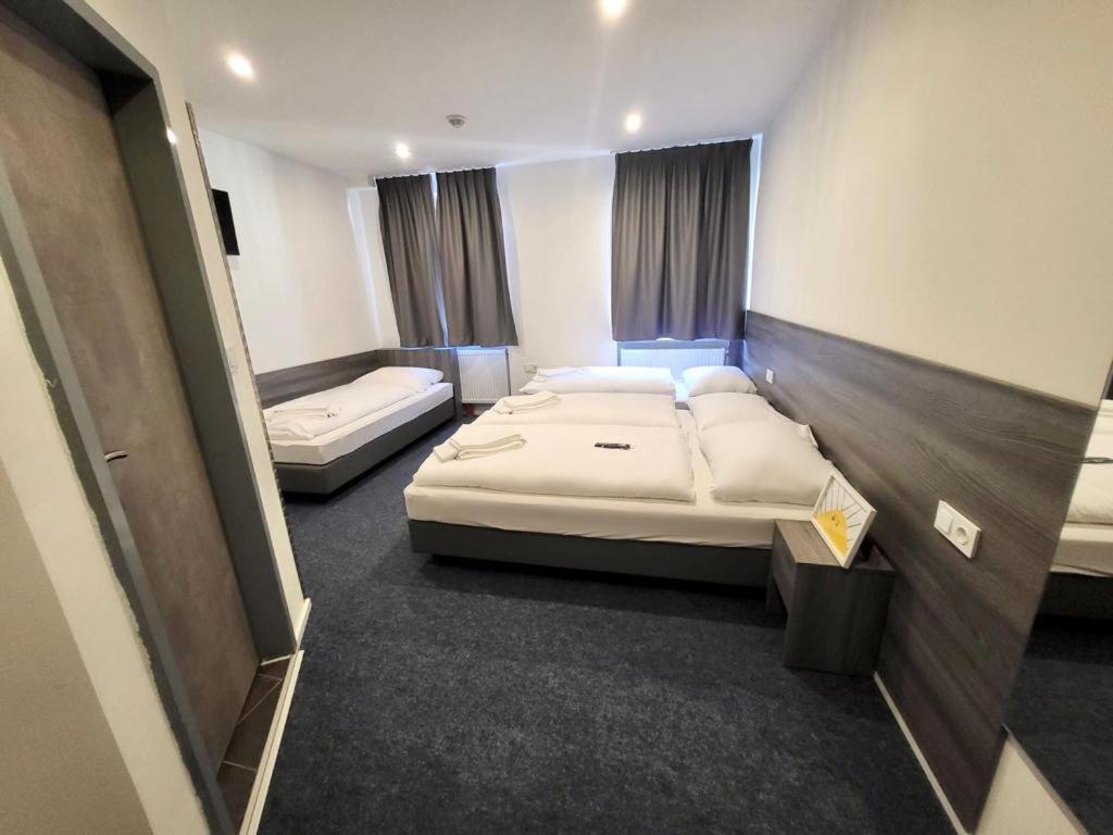 
Quadruple Room with Shower
