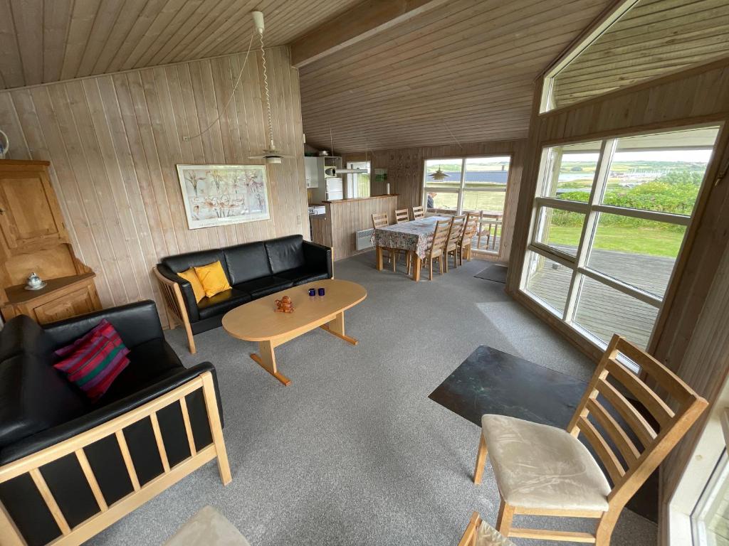 Posezení v ubytování Ældre Sommerhus Max 4 voksne og 4 børn