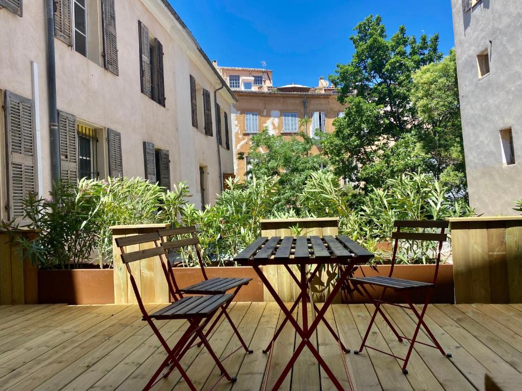 Les Suites du Cours & Spa - Suite Junior Avec Terrasse