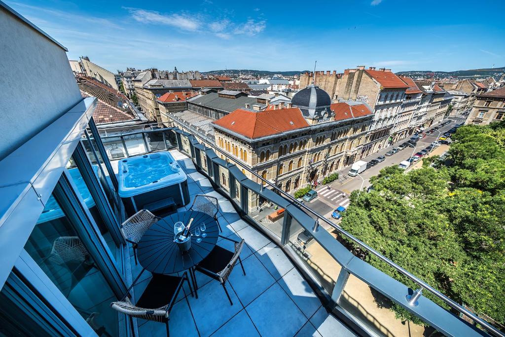 Up Hotel Budapest - Resim 41