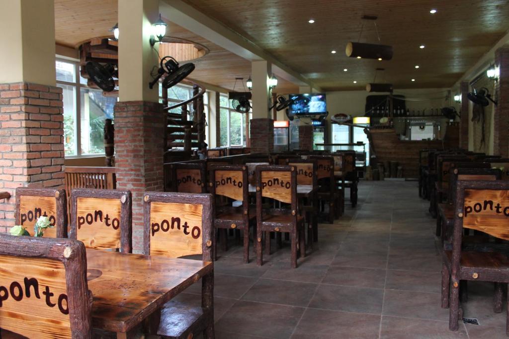 Restaurace v ubytování Ponto Hotel