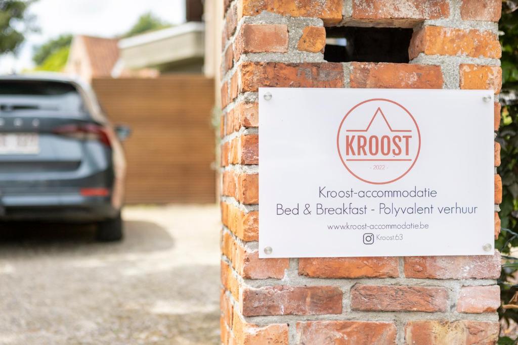 Certifikát, hodnocení, plakát nebo jiný dokument vystavený v ubytování KROOST