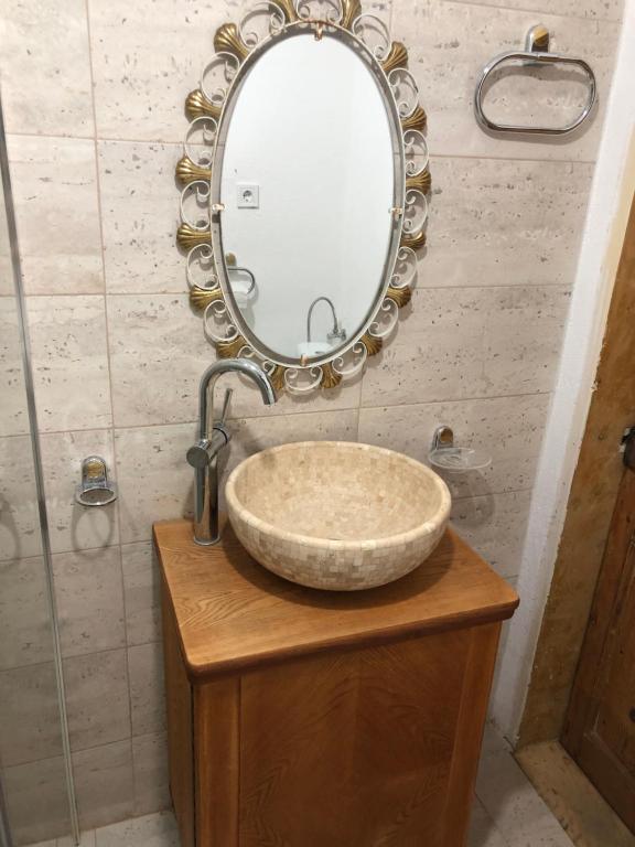 Photo de la galerie de l'établissement Cezara, à Mediaş