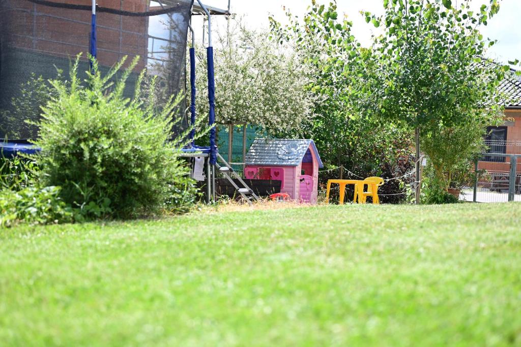 Ogród w obiekcie apartmán U Rané BOBULE