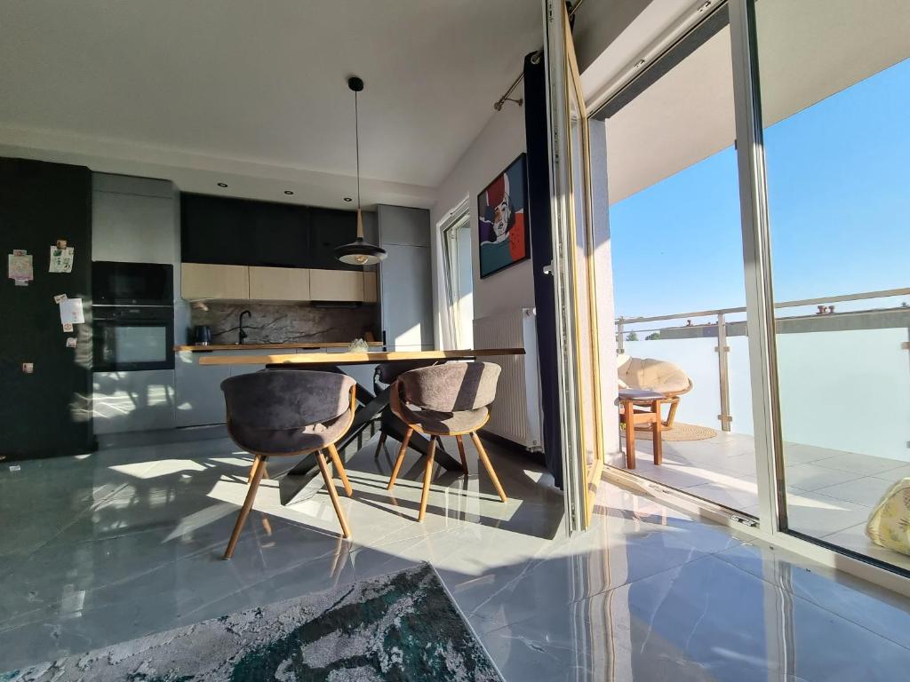 Kuchyňa alebo kuchynka v ubytovaní Apartament Madlen Art